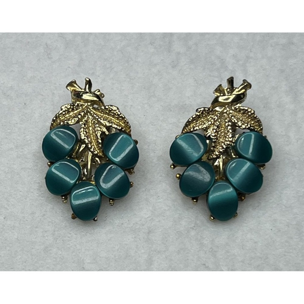 Vintage Gold Tone Teal Stones Grape Cluster Clip-On Earrings Winery Fashion